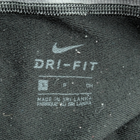 Nike Dri Fit Black Athletic Shirt Small - Picture 3 of 4